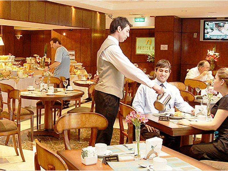 Howard Johnson Hotel 9 De Julio Avenue Buenos Aires Bagian luar foto