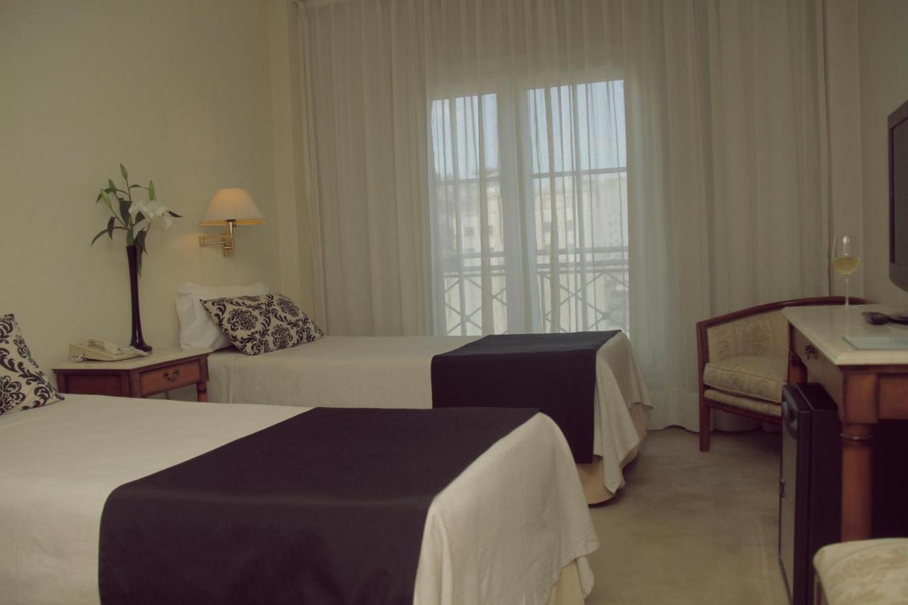 Howard Johnson Hotel 9 De Julio Avenue Buenos Aires Bagian luar foto